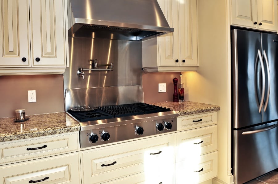 Range and Hood for Your Kitchen