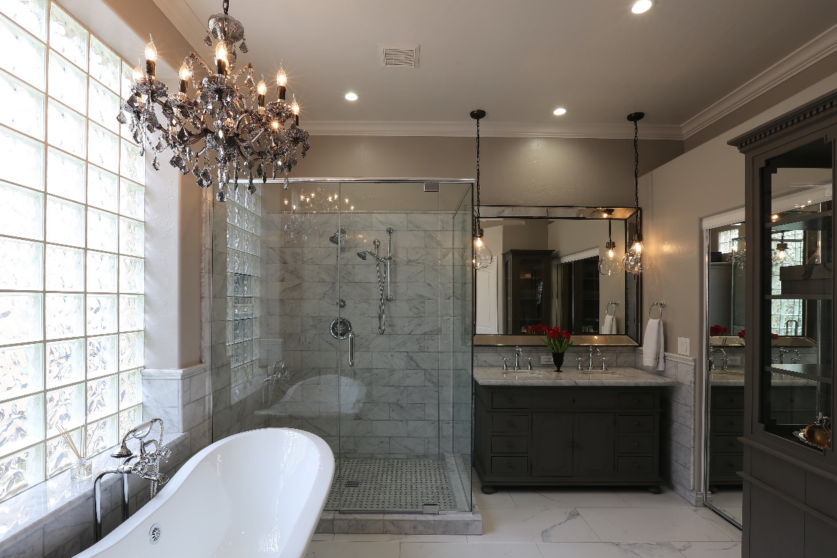 Everything to Know About Bathroom Chandeliers