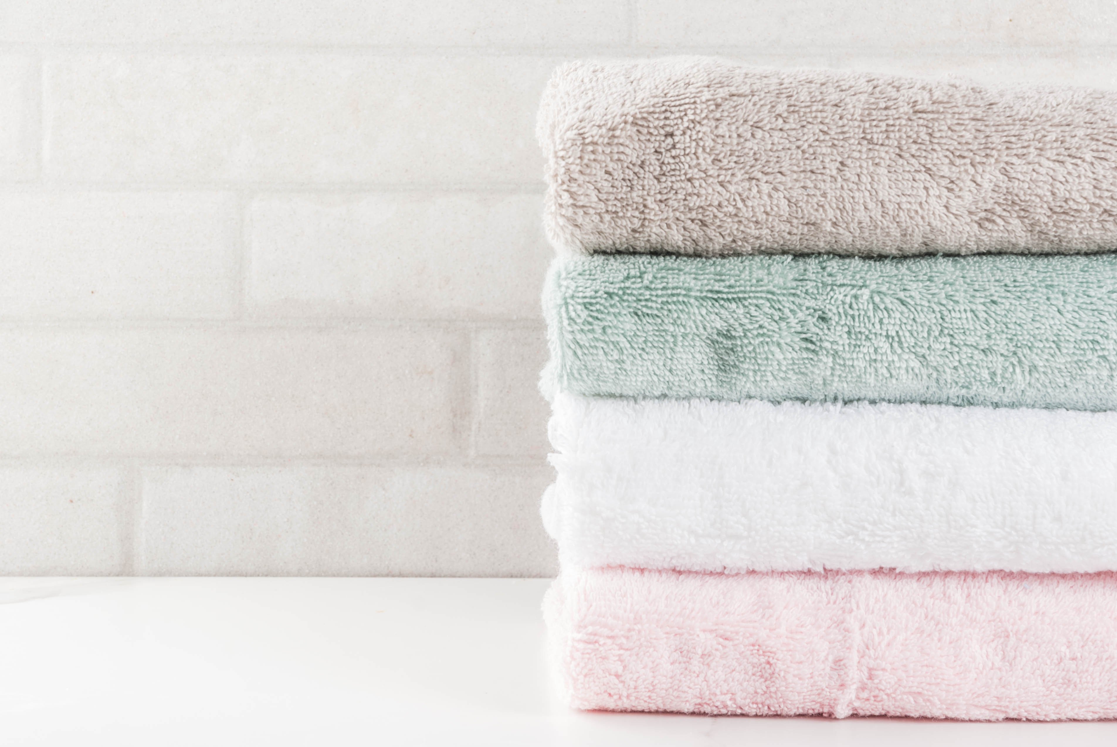  Best Color for Your Bath Towel