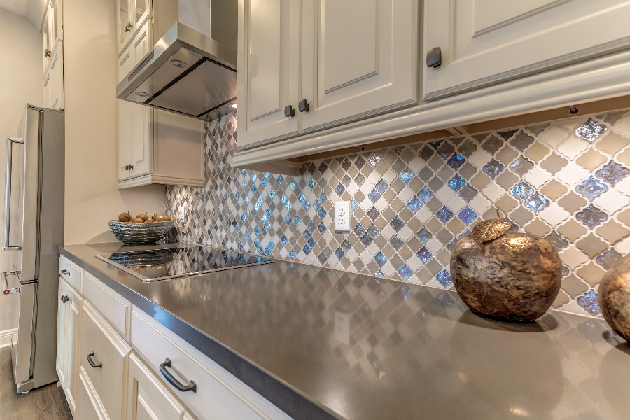 Choosing a Backsplash 