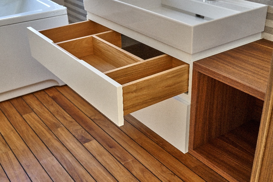 Organize Bathroom Drawers