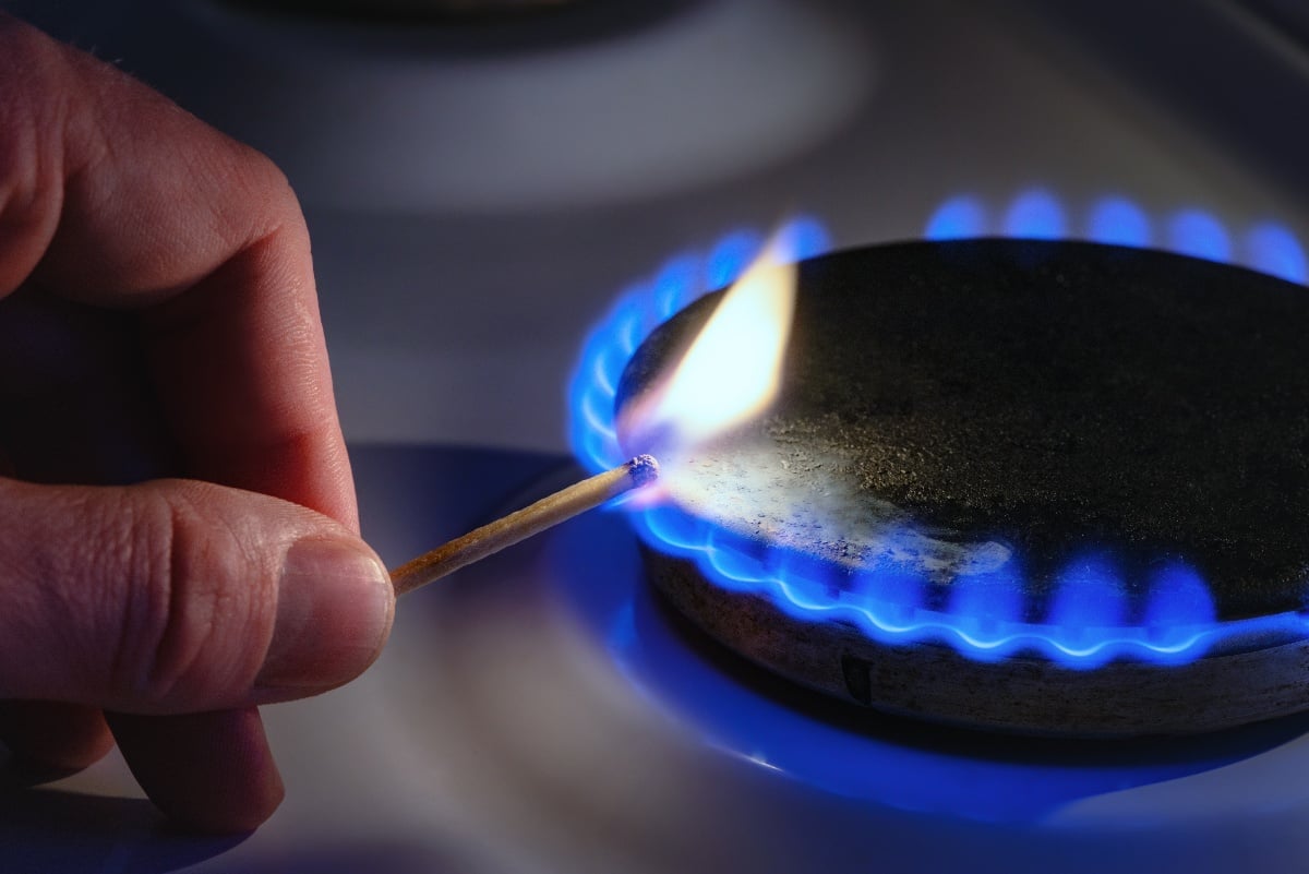 How to Fix a Gas Stove That Won’t Light