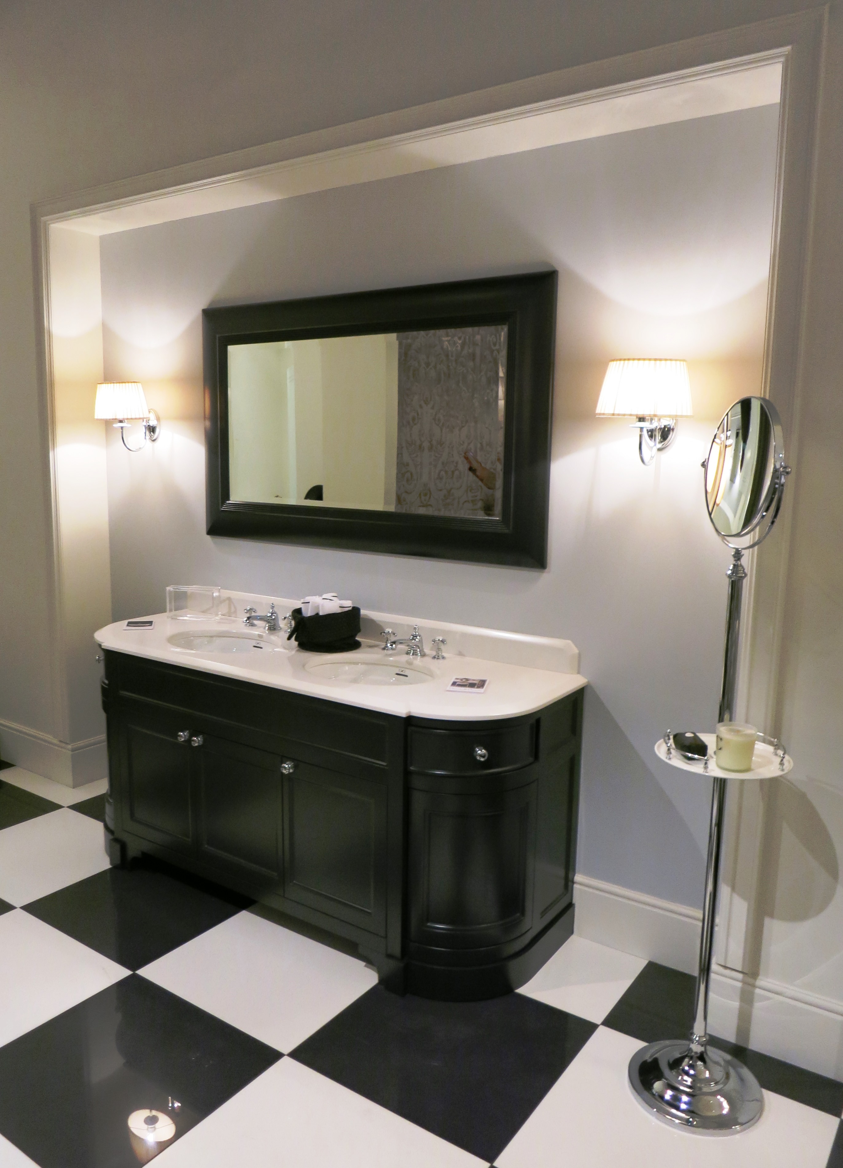 black retro vanity