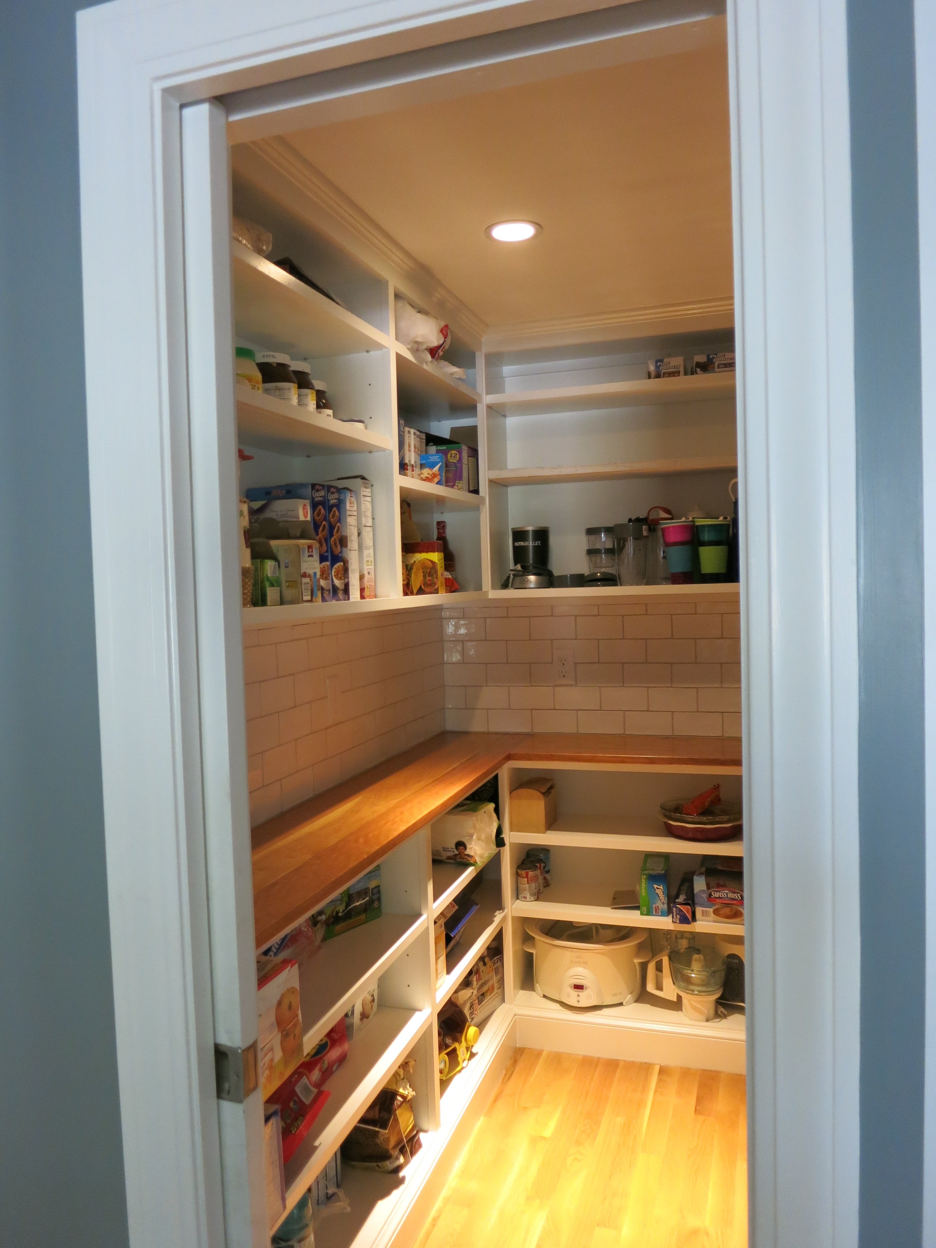 20 Walk-In Pantry Ideas For Stylish Kitchen Storage