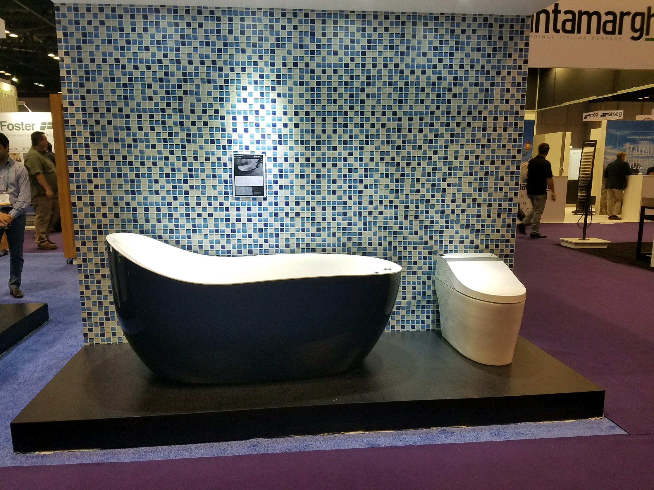 sculptural tub.jpg